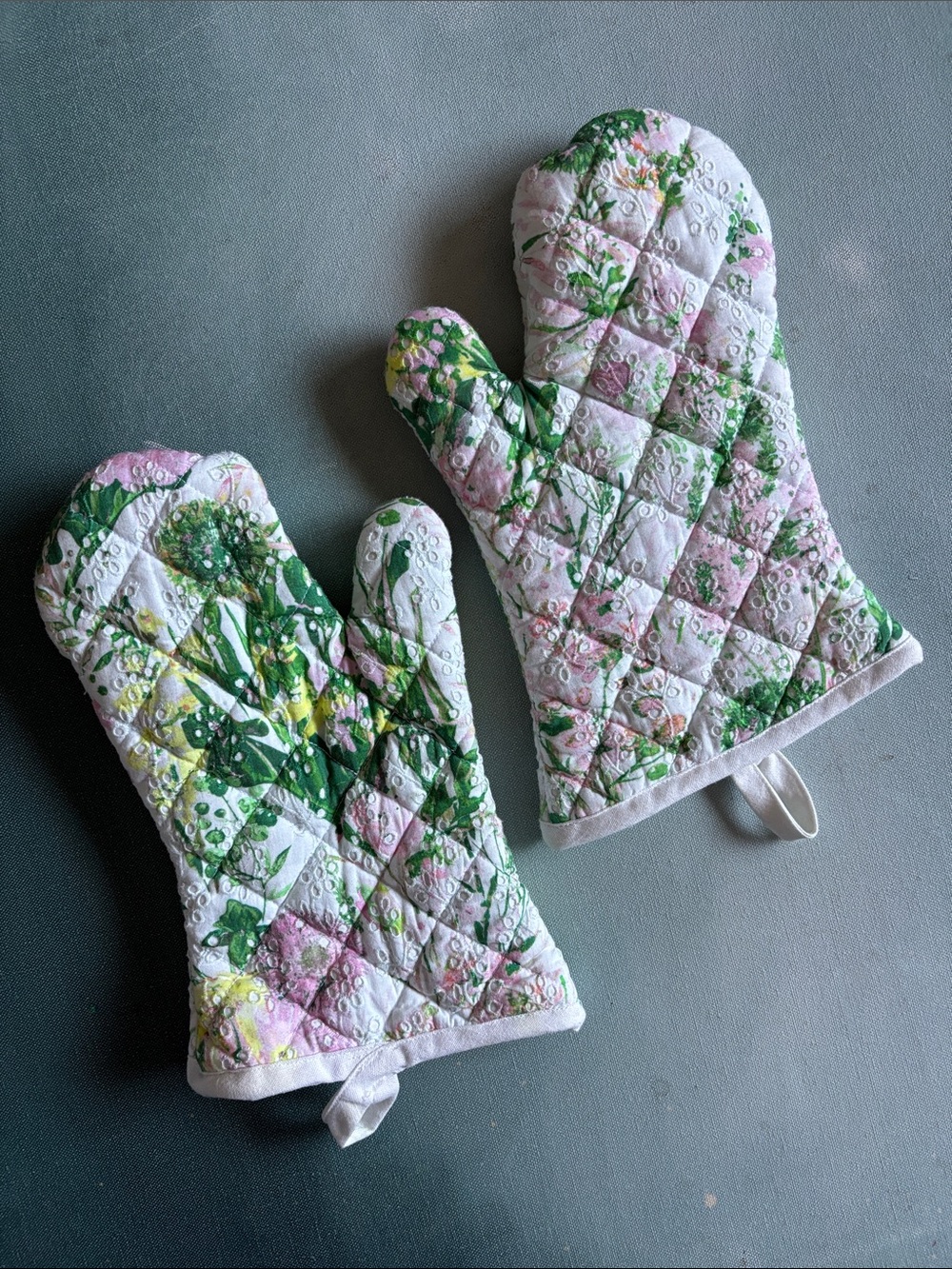 Sur La Table Floral Eyelet Oven Mitts